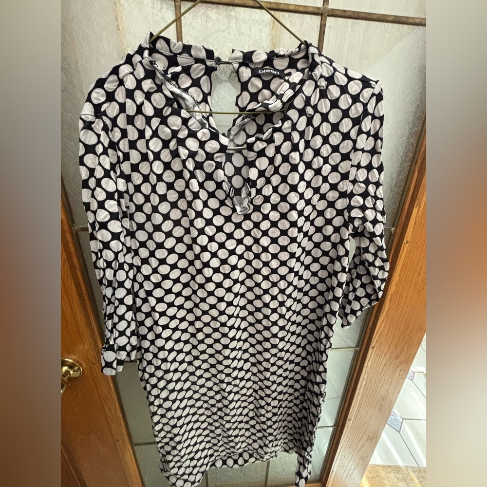OLSEN BLACK & WHITE POLKA DOT DRESS 18” PTP